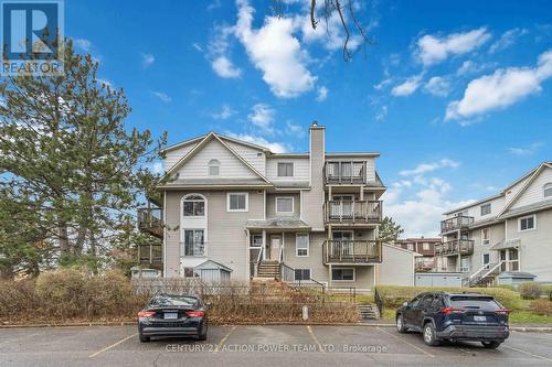 904 TANGUAY COURT  Ottawa, ON K2L 3X5