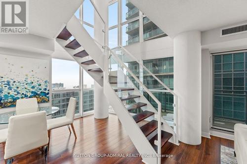 2513 - 155 Legion Road N, Toronto, ON - Indoor