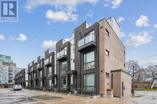 46 - 26 FIELDWAY ROAD  Toronto, ON M8Z 3L2