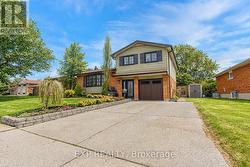 4504 QUEENSWAY GARDENS Niagara Falls, ON L2E 6P7