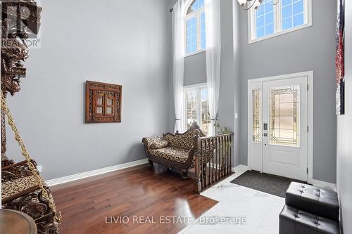 19 Konstantine Court, Hamilton, ON - Indoor Photo Showing Other Room