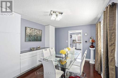19 Konstantine Court, Hamilton, ON - Indoor Photo Showing Dining Room