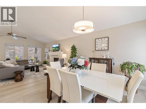 393 Rio Drive S, Kelowna, BC - Indoor Photo Showing Dining Room