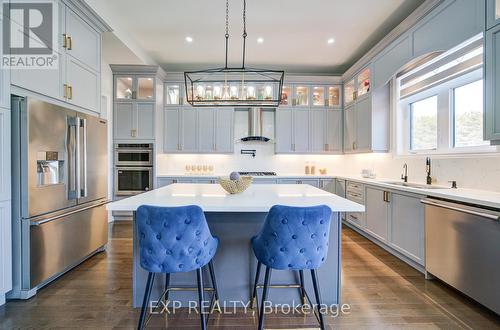 41 Bremner Street, Whitby, ON - Indoor Photo Showing Kitchen With Stainless Steel Kitchen With Upgraded Kitchen