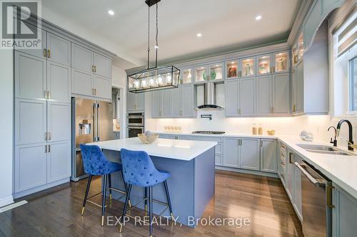 41 Bremner Street, Whitby, ON - Indoor Photo Showing Kitchen With Double Sink With Upgraded Kitchen