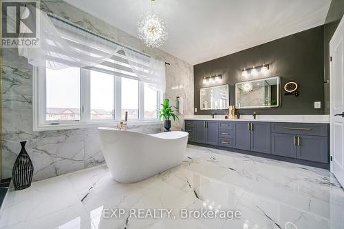 41 Bremner Street, Whitby, ON - Indoor Photo Showing Bathroom