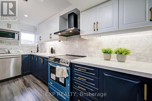 41 Bremner Street, Whitby, ON - Indoor Photo Showing Kitchen With Stainless Steel Kitchen With Upgraded Kitchen