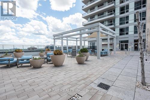 Nw817 - 9201 Yonge Street, Richmond Hill, ON - Outdoor