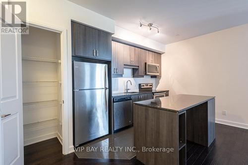 Nw817 - 9201 Yonge Street, Richmond Hill, ON - Indoor Photo Showing Kitchen With Stainless Steel Kitchen