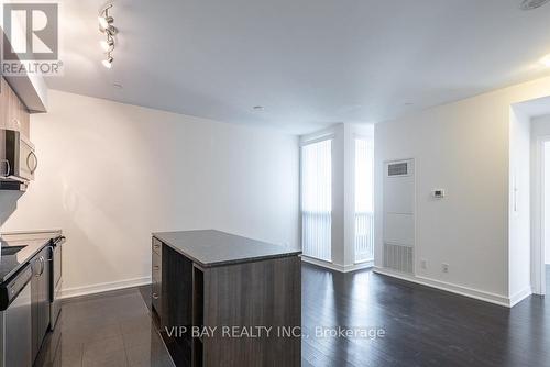 Nw817 - 9201 Yonge Street, Richmond Hill, ON - Indoor