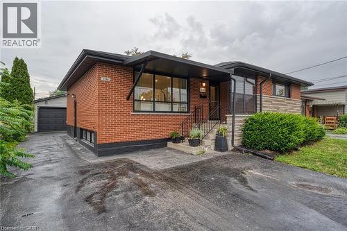 1141 Mohawk Road E, Hamilton, ON - Outdoor
