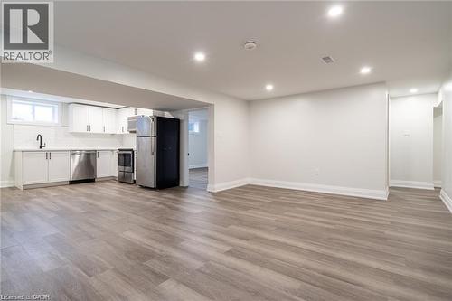 1141 Mohawk Road E, Hamilton, ON - Indoor