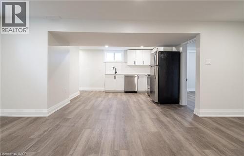 1141 Mohawk Road E, Hamilton, ON - Indoor Photo Showing Kitchen
