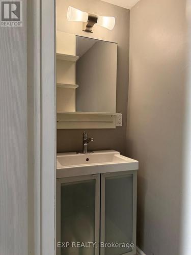 250 King Street W, Hamilton, ON 