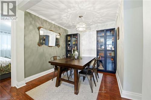 547 Cochrane Road, Hamilton, ON - Indoor Photo Showing Dining Room