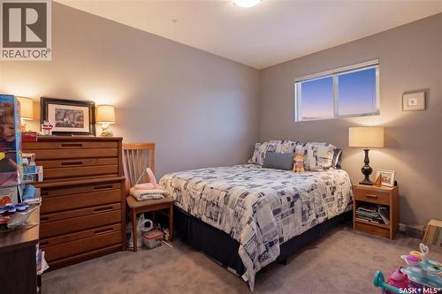 250 Bornstein Court, Saskatoon, SK - Indoor Photo Showing Bedroom