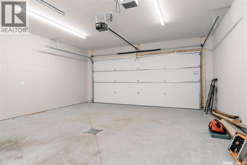 803 2Nd Street E, Saskatoon, SK - Indoor Photo Showing Garage