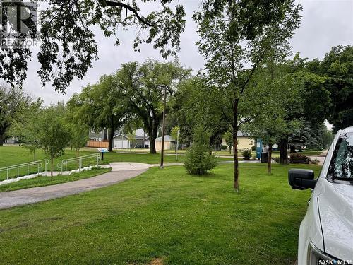 803B 2Nd Street E, Saskatoon, SK - Outdoor
