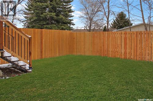 210 Clinton Place, Swift Current, SK - Outdoor