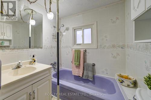 310 Tiny Beaches Road S, Tiny, ON - Indoor Photo Showing Bathroom