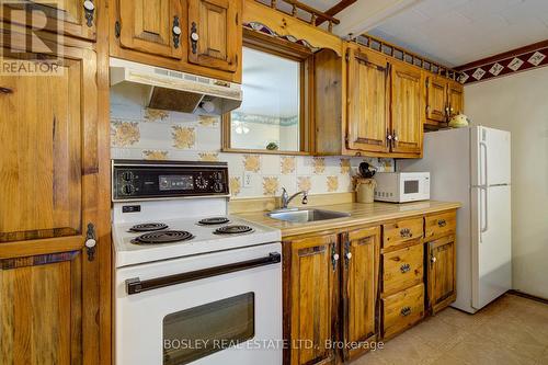 310 Tiny Beaches Road S, Tiny, ON - Indoor Photo Showing Kitchen