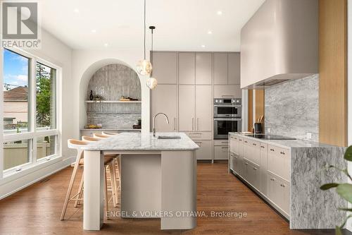 291 Billings Avenue, Ottawa, ON - Indoor Photo Showing Kitchen With Upgraded Kitchen