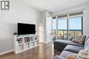 560 North Service Road Unit# 708, Grimsby, ON  - Indoor Photo Showing Living Room 