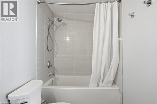 560 North Service Road Unit# 708, Grimsby, ON - Indoor Photo Showing Bathroom