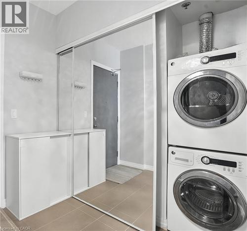 560 North Service Road Unit# 708, Grimsby, ON - Indoor Photo Showing Laundry Room