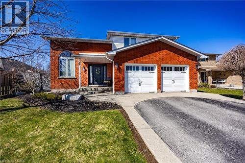 3 Kintyre Court, Caledonia, ON - Outdoor With Facade