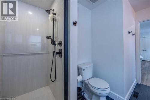 3 Kintyre Court, Caledonia, ON - Indoor Photo Showing Bathroom