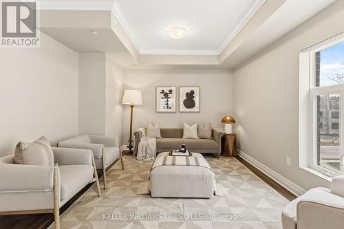 305 - 89 Ridout Street S, London South (South F), ON - Indoor Photo Showing Living Room