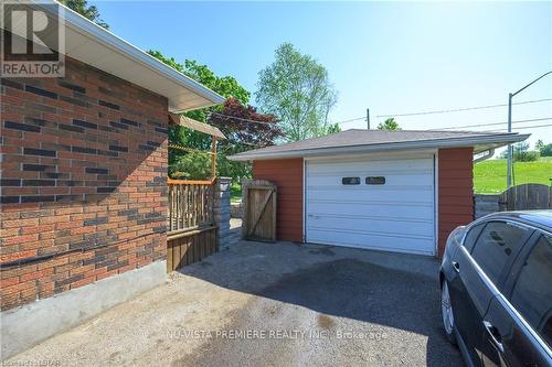 230 Burlington Street, London South (South J), ON - Outdoor With Exterior