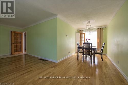 230 Burlington Street, London South (South J), ON - Indoor Photo Showing Dining Room