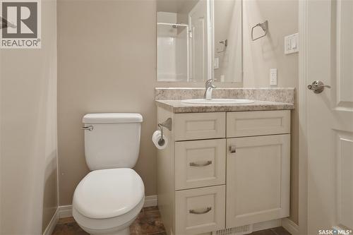 432 3Rd Avenue W, Unity, SK - Indoor Photo Showing Bathroom