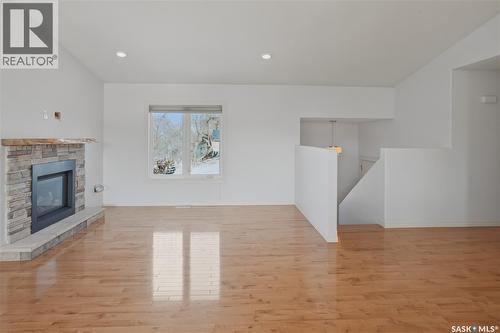 432 3Rd Avenue W, Unity, SK - Indoor Photo Showing Living Room With Fireplace