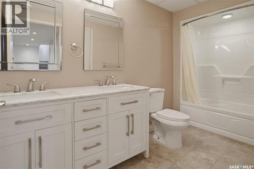432 3Rd Avenue W, Unity, SK - Indoor Photo Showing Bathroom