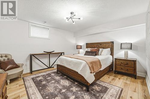 980 Glen View Avenue, Burlington, ON - Indoor Photo Showing Bedroom