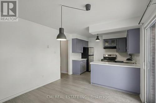 360 Culpepper Place, Waterloo, ON - Indoor Photo Showing Kitchen