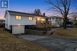 34 Grimes Avenue  Dartmouth, NS B2W 3L7