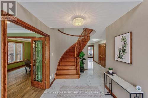 41 Candor Crescent, Hamilton, ON - Indoor Photo Showing Other Room