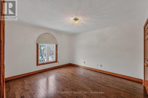41 Candor Crescent, Hamilton, ON - Indoor Photo Showing Other Room
