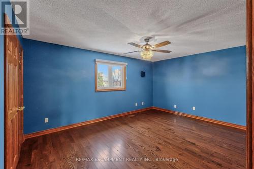 41 Candor Crescent, Hamilton, ON - Indoor Photo Showing Other Room