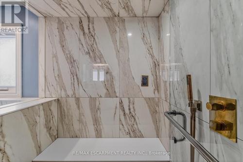 41 Candor Crescent, Hamilton, ON - Indoor Photo Showing Bathroom