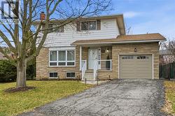 102 DUNDEE Drive  Caledonia, ON N3W 1J8