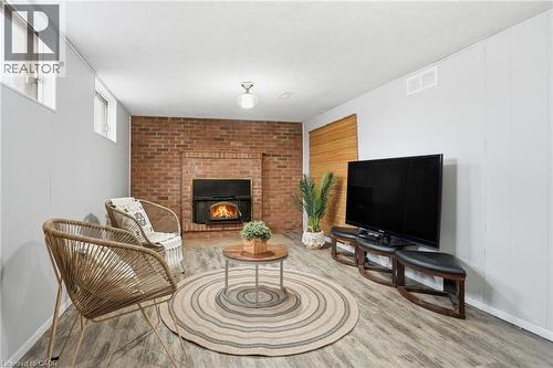 102 Dundee Drive, Caledonia, ON - Indoor Photo Showing Living Room With Fireplace