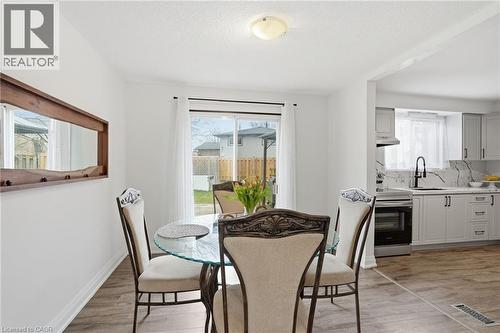 102 Dundee Drive, Caledonia, ON - Indoor Photo Showing Dining Room