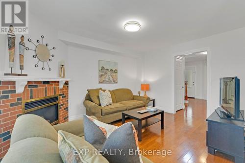 1471 Pickwick Drive, Mississauga, ON - Indoor Photo Showing Living Room With Fireplace