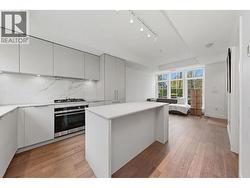 119 2070 CURLING ROAD North Vancouver, BC V7P 0C9