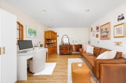 Salon - 